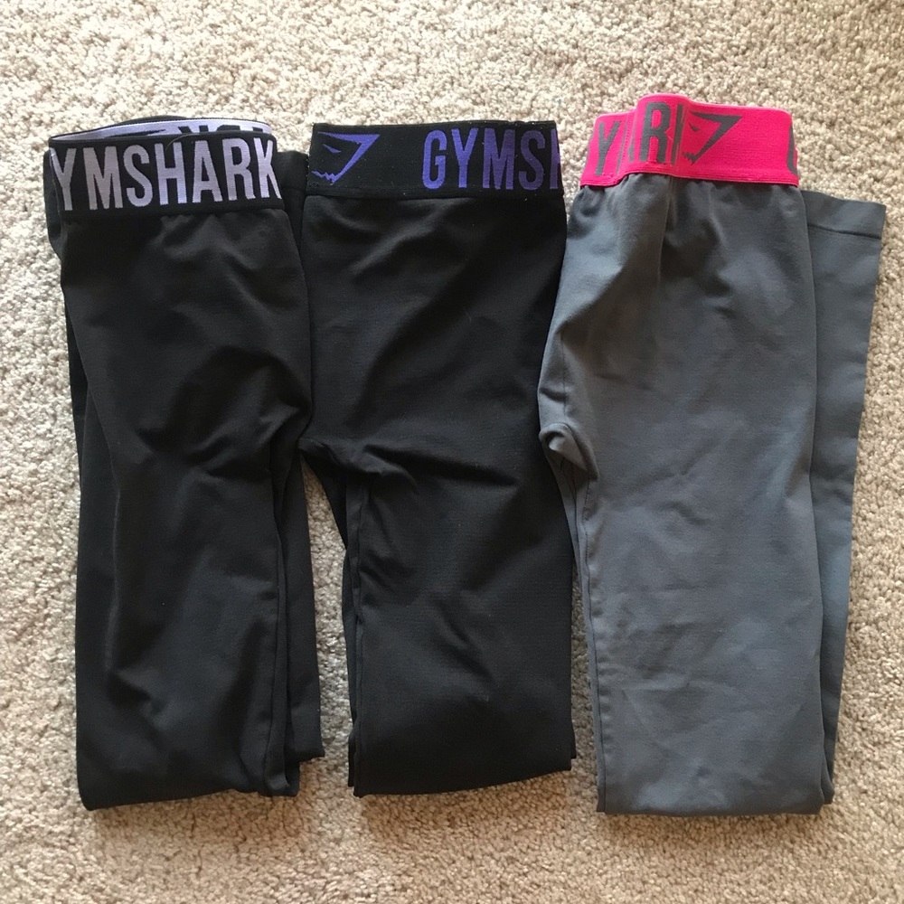 Gym shark leggings